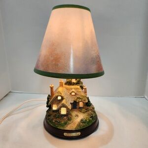 Thomas Kinkade Everett's Cottage Gorgeous Table Lamp Good Condition Tested